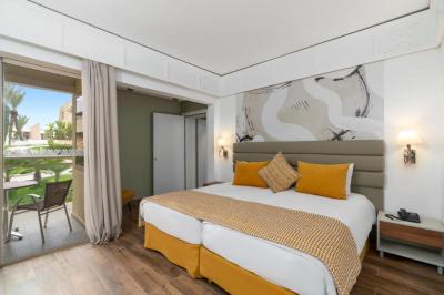Family offer (2 adjoining rooms) 4