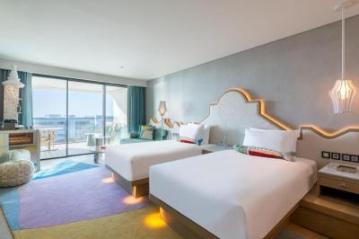 Spectacular Twin Room with Ocean View 6