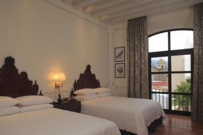 Deluxe Twin Room 3