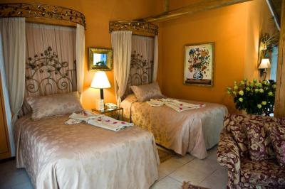 Standard Twin Room 2
