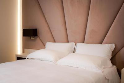 Suite 1
