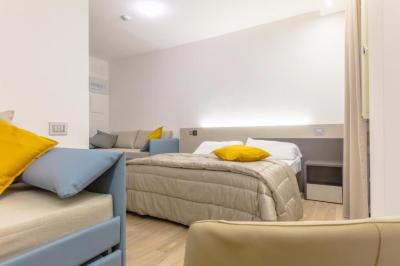 Deluxe Quadruple Room 3