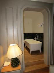 Suite with Terrace 3