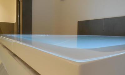 Suite with Hot Tub 11