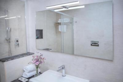 Classic Triple Room 2