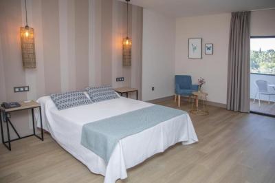 Double Room for Single Use 3