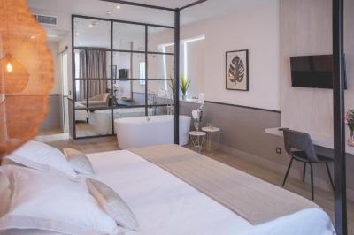 Junior Suite with Mountain View 4
