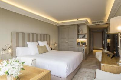 Double Room with Terrace and Panoramic View 3