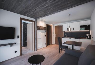 Suite with Mountain View 6