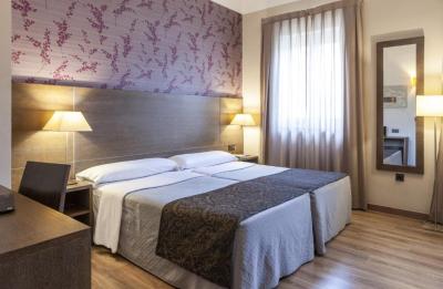 Double or Twin Room 1