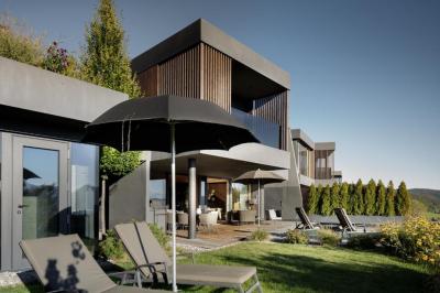 Three-Bedroom Chalet 3