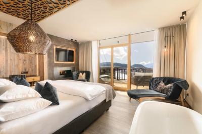 Deluxe Double Room 5