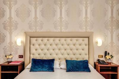 Comfort Double Room with Lake View 1