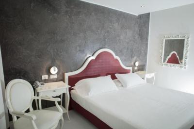 Superior Single Room 8