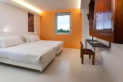 Standard Twin Room 5