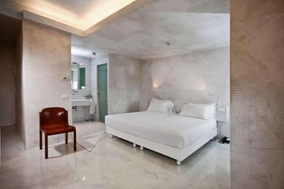 Junior King Suite 6