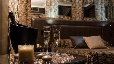 Junior Suite with Balcony 2