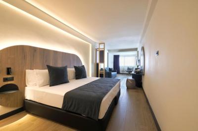 Family Room with Sea View 3