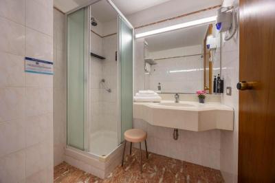 Standard Double Room 1