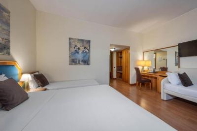 Superior Quadruple Room 6