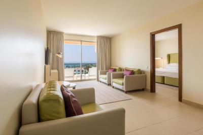 Two-Bedroom Suite with Sea View 4