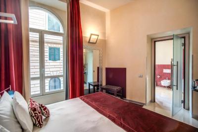 Deluxe Room 3
