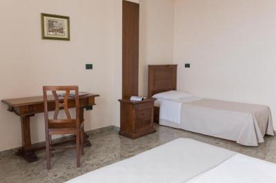 Habitaci&oacute;n Triple 3