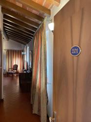 Large Double Room 1