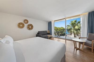 Junior Suite 13