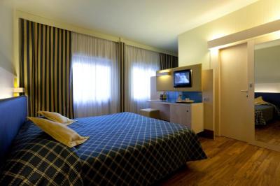 Triple Room 2