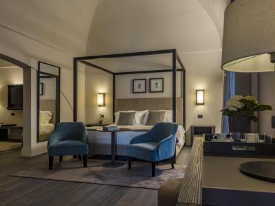 Suite 4