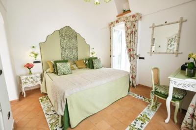 Suite with Private Pool 7