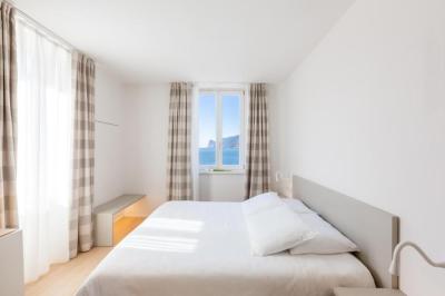 Double Room for Single Use with Lake View 6
