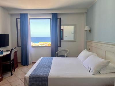 Comfort Triple Room 4