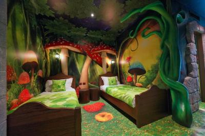 Enchanted Forest Superior Room 1