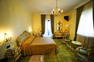 Double Room with Sea View 3