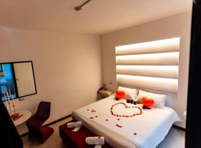 Superior Double or Twin Room with Pool View 10