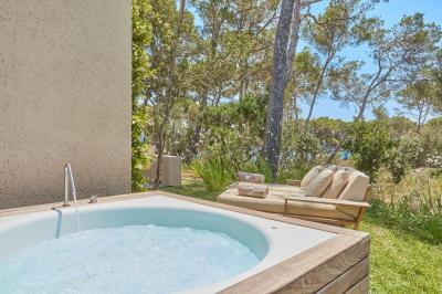 Superior Suite with Sea View 6