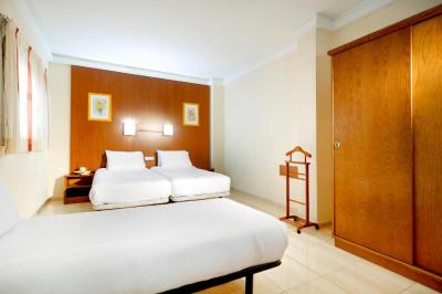 Triple Room (3 Adults) 3