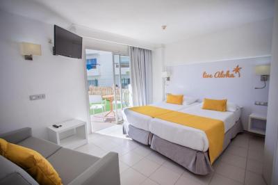 Family Suite (4 Adults) 12