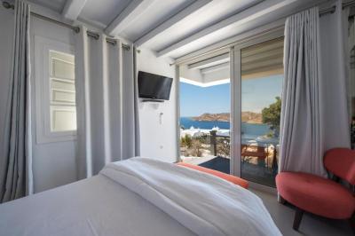 Superior Double Room Sea View 7