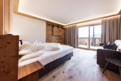 Comfort Double Room with Balcony 3