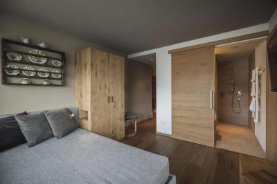 Suite with Terrace and Balcony 4