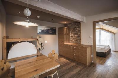 Suite with Mountain View 12