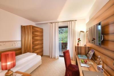 Standard Single Room 4