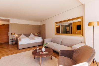Family Suite 6