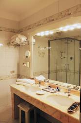 Standard Twin Room 6