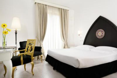 Premium Double Room View 4