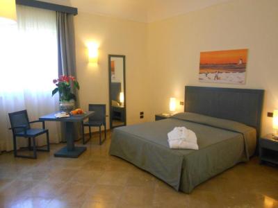 Deluxe Double Room 2