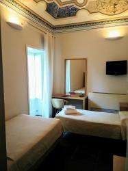 Small Twin Room 4
